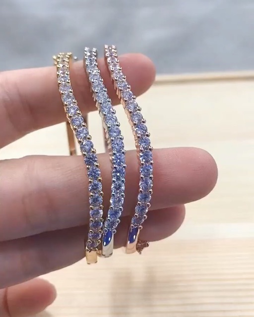 Gelang Titanium Lapis emas 18 karat Gelang bangle diamond look