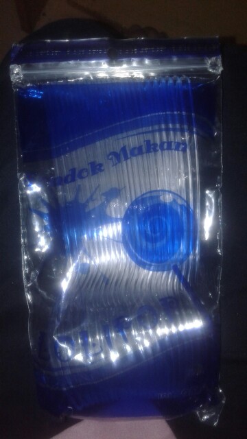 Sendok Makan Plastik Bening Isi 25