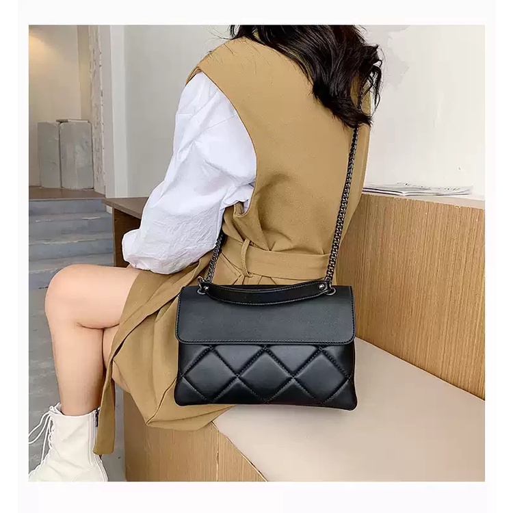 ZIE.STORE11  (( COD ))  Tas Selempang Kekinian Tas Selempang Import Tas Wanita Import Tas Selempang Wanita Perempuan Korea Tas Wanita Import Ori Tas Anak Perempuan Dewasa Kekinian Tas Kondangan Wanita Mewah