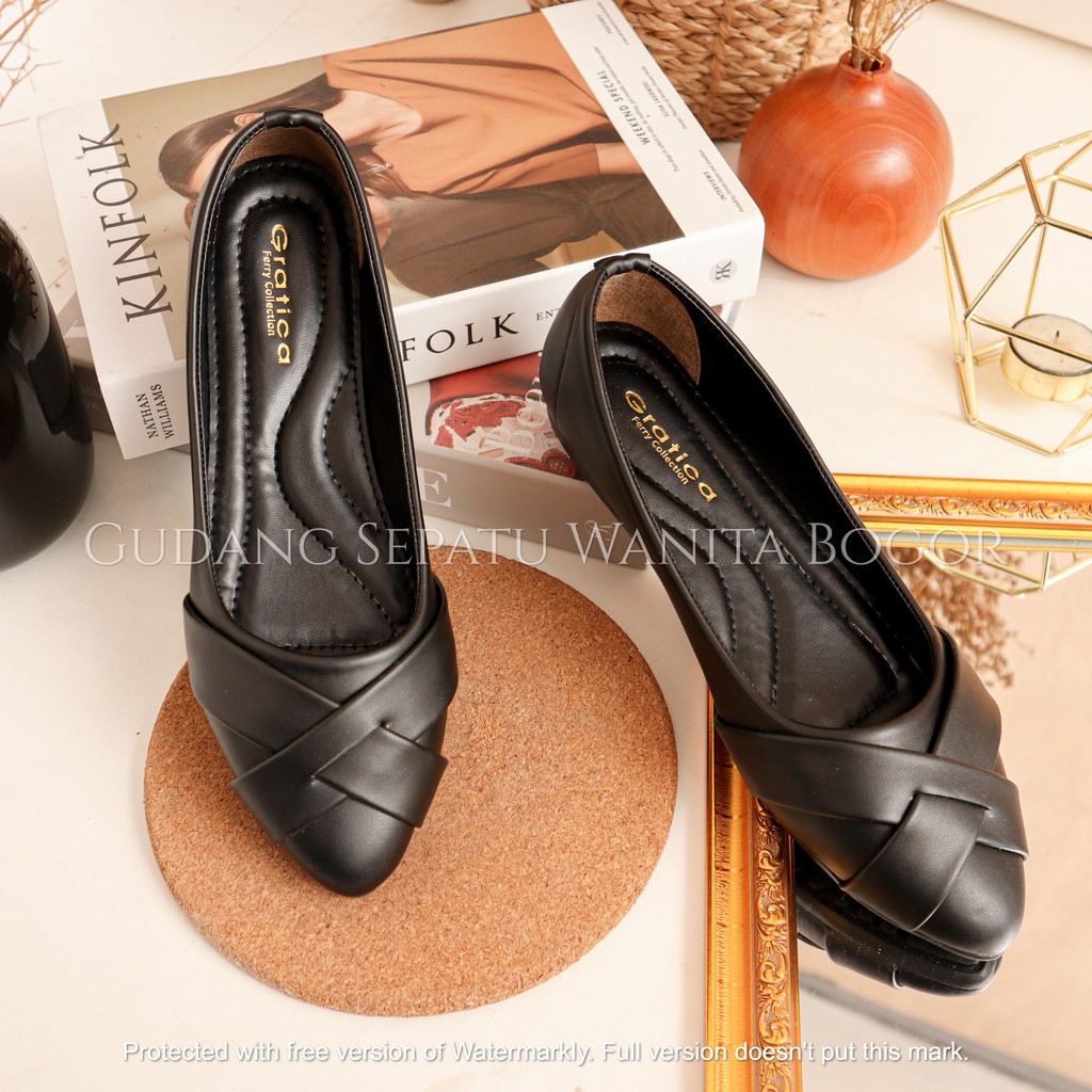 Gratica Sepatu Wanita Flat Shoes Silang Lancip B05 SL