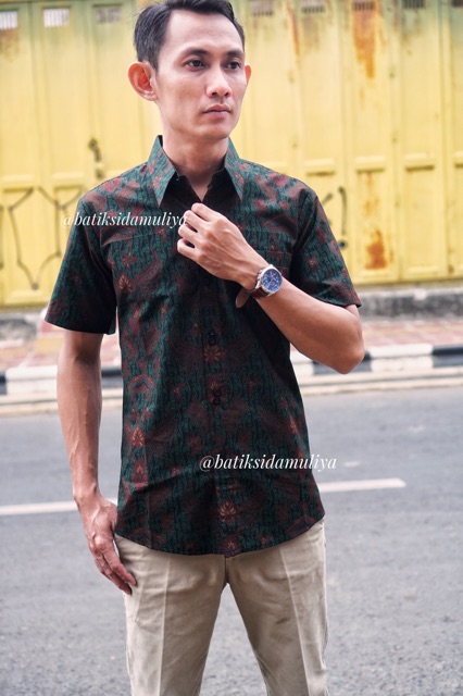 Sidamuliya Batik Kemeja Pria Slimfit Premium Danasyaksa Lengan Pendek