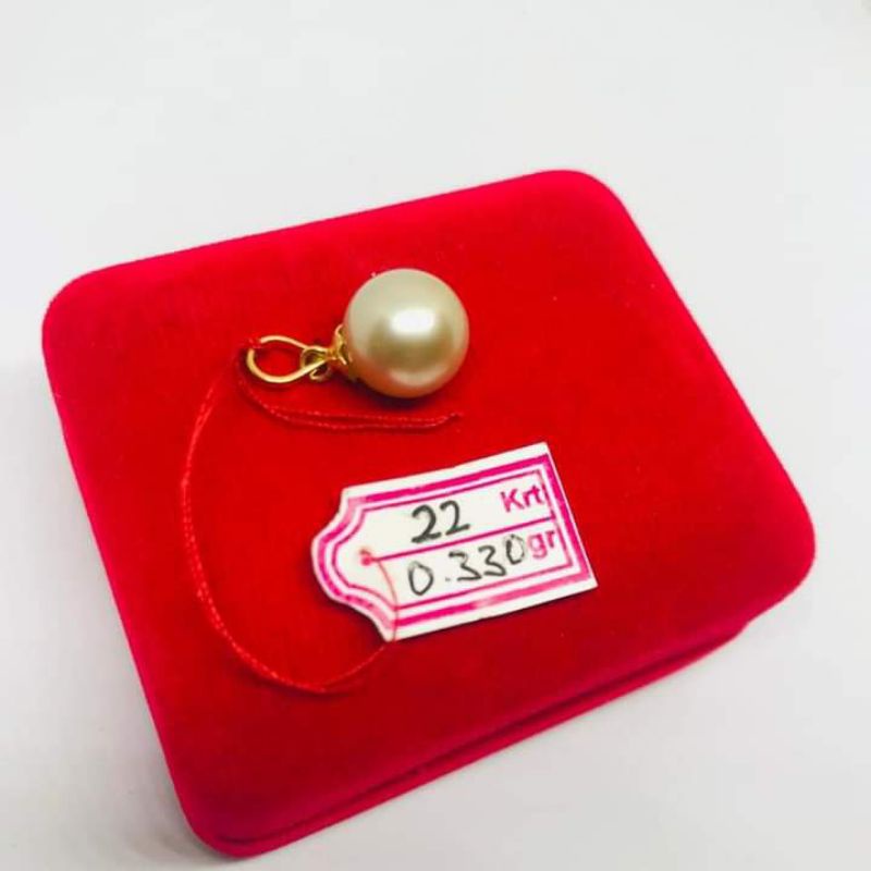 liontin simple emas mutiara laut