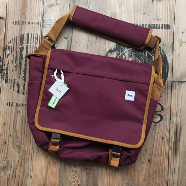 Tas slempang sch Marun Original