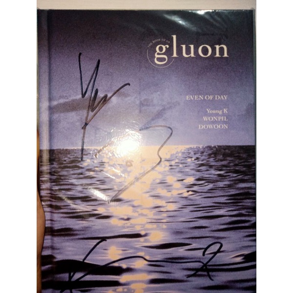 ALBUM SIGNED GLUON MWAVE DAY6 FULLSET (BACA DESK)