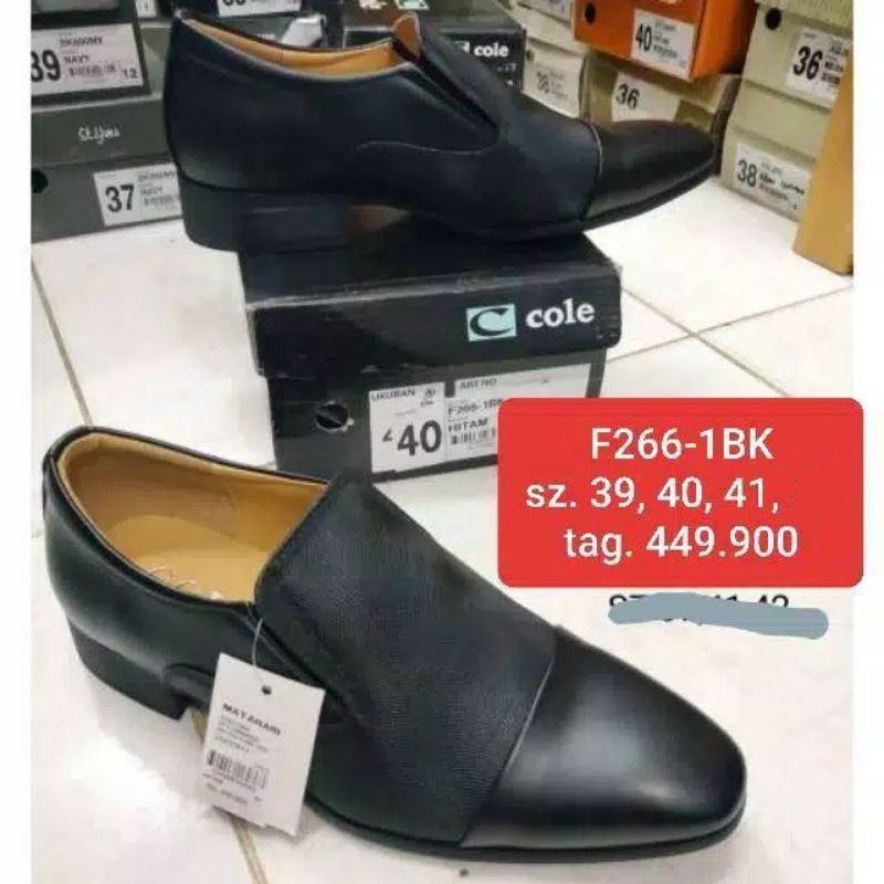 Sepatu Pantopel Pria Cole