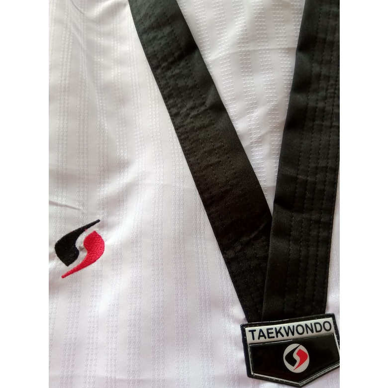 SENDY DOBOK CHAMPION KERAH HITAM (SERAGAM TAEKWONDO)