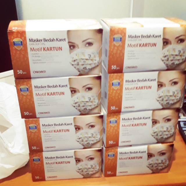 Masker Bedah Karet Earloop 3 Ply BFE 99%