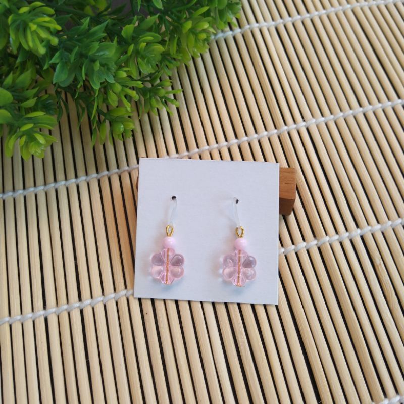 HANDMADE ANTING ANAK/DEWASA KAITAN PLASTIK MOTIF SAKURA BENING(GOLD)