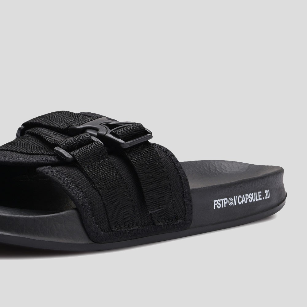 CAPSULE 0.2 |ManNeedMe x FSTP| Sandal Slop Pria - Sendal SlipOn Ringan