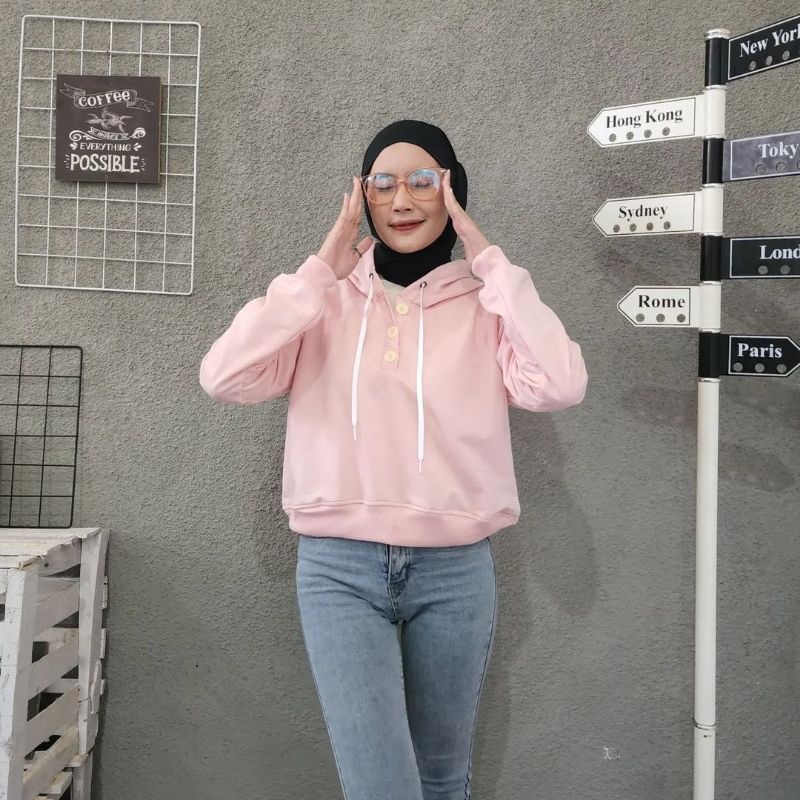 three Buton hodie crop