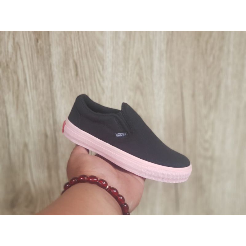 Sepatu Anak Vans Slip On Black Size 25 - 35 Premium Quality