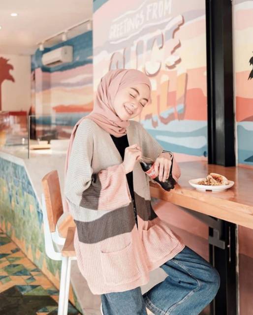 Kardigan Cameroon trhee tone cardy rajut-5