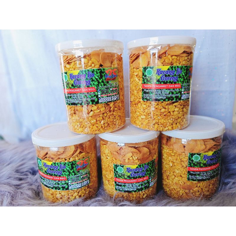 

cemilan kacang hijau | snack | kacang hijau goreng | toples | 25