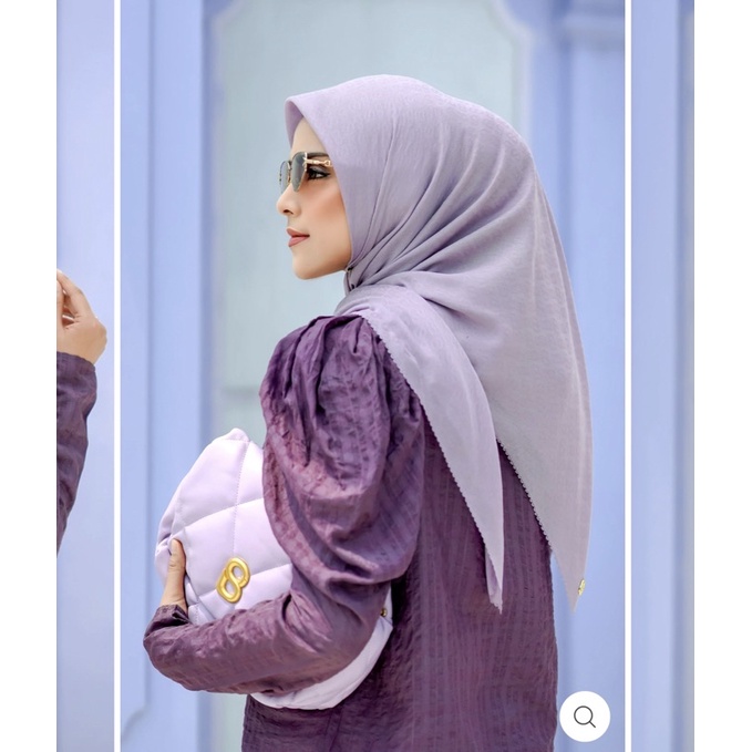 Tapis Embossed Rhubarb