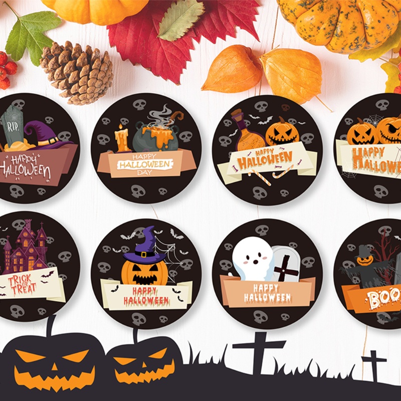 500pcs / roll Stiker Label Desain Happy Halloween 8 Desain Untuk Dekorasi