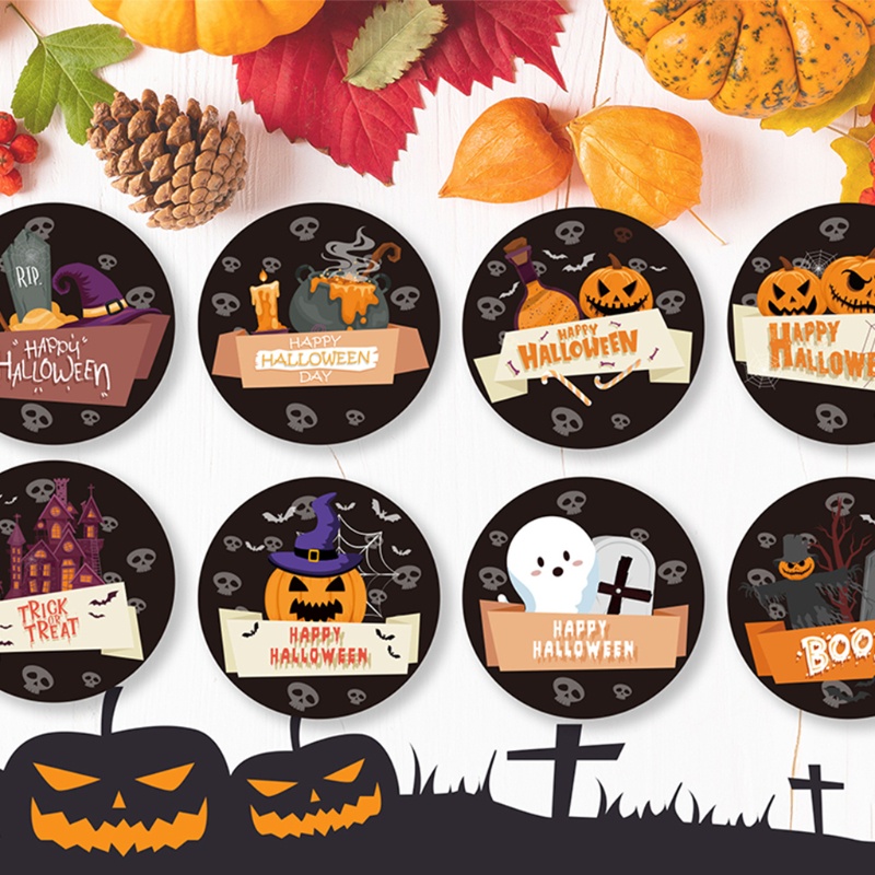 500pcs / roll Stiker Label Desain Happy Halloween 8 Desain Untuk Dekorasi