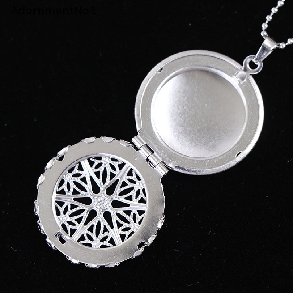 [AdornmentNo1] Unique Carved Design Photo Frame Pendant Necklace Charm Openable Locket Necklace [new]