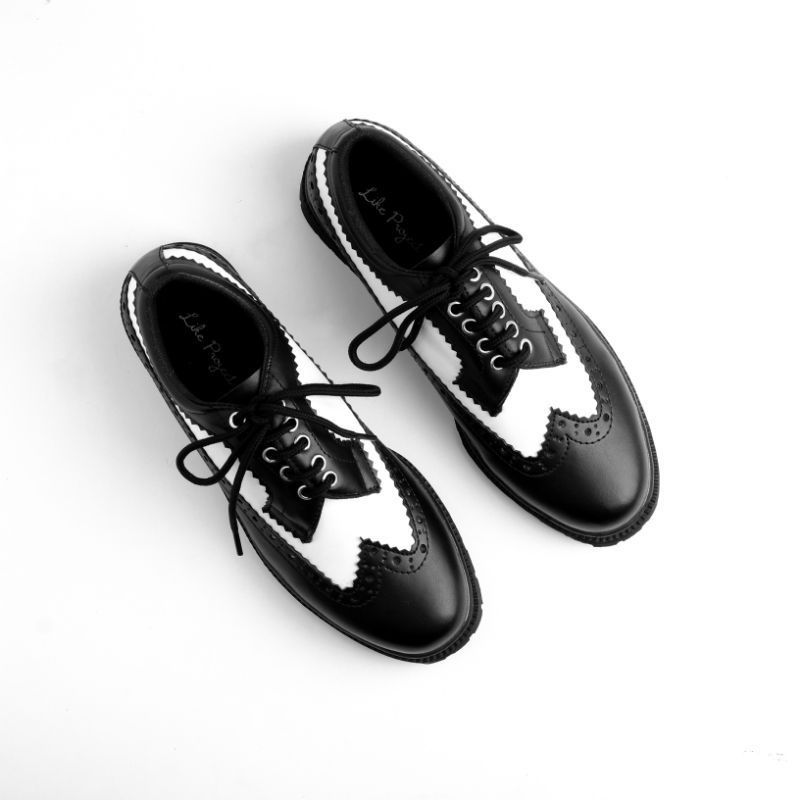 Sepatu Sneakers wanita BlackWhite &quot;ALANA&quot; Sepatu Couple Gaya Kekinian