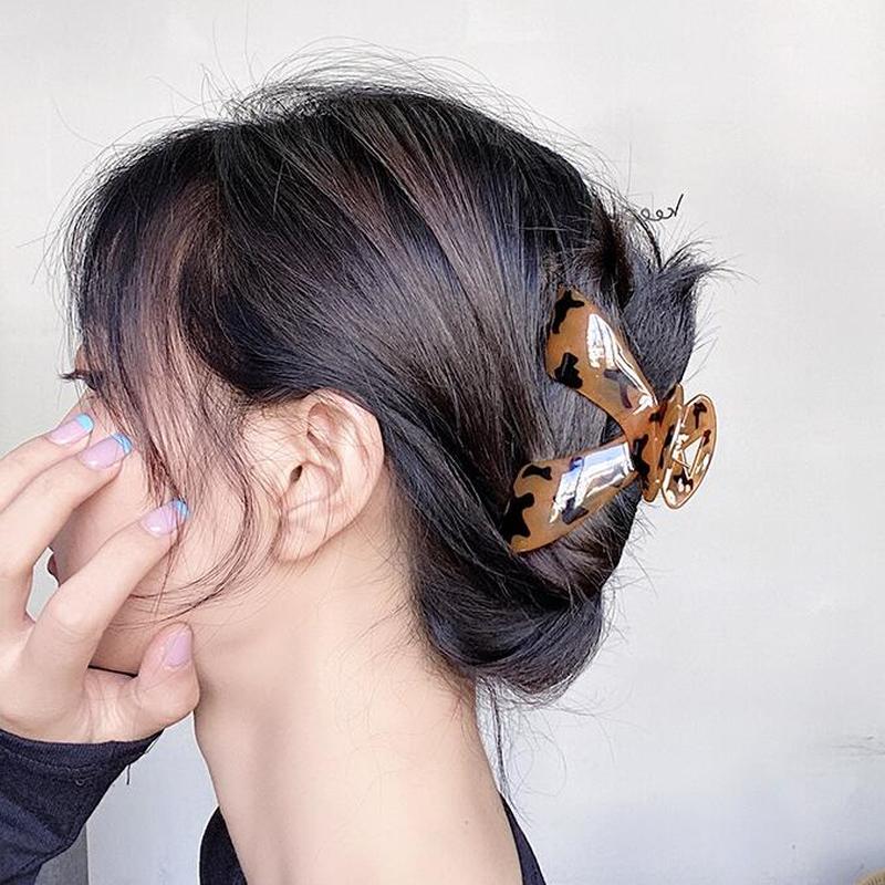 Jepit Rambut Bentuk Cakar Motif Print Leopard Untuk Wanita