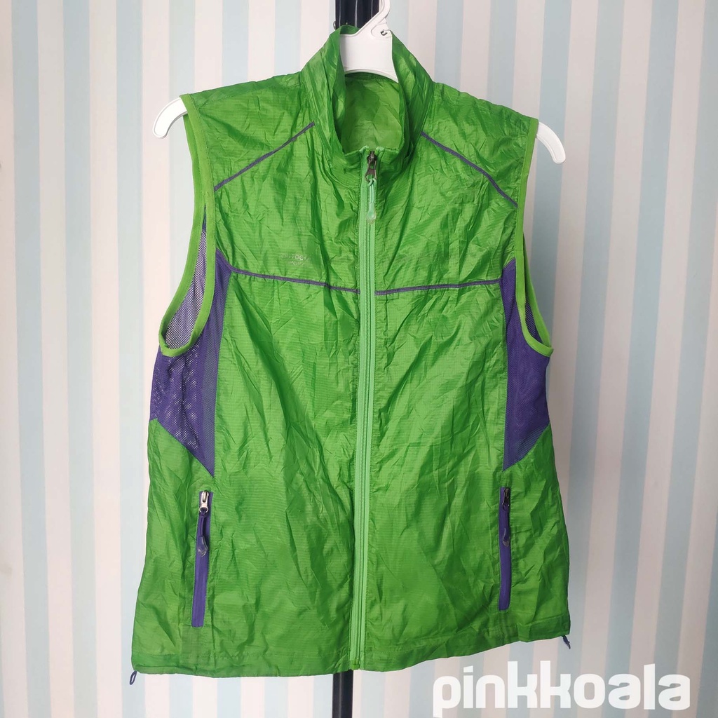Rompi jaket olahraga hijau ungu Outdoor sport preloved / thrift