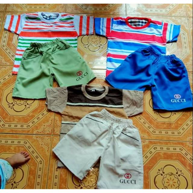Setelan gucci anak