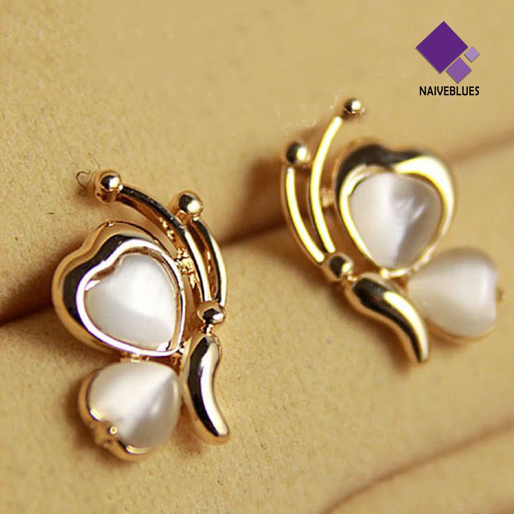 1 Pasang Anting Stud Desain Kupu-Kupu Warna Emas Untuk Wanita Charms