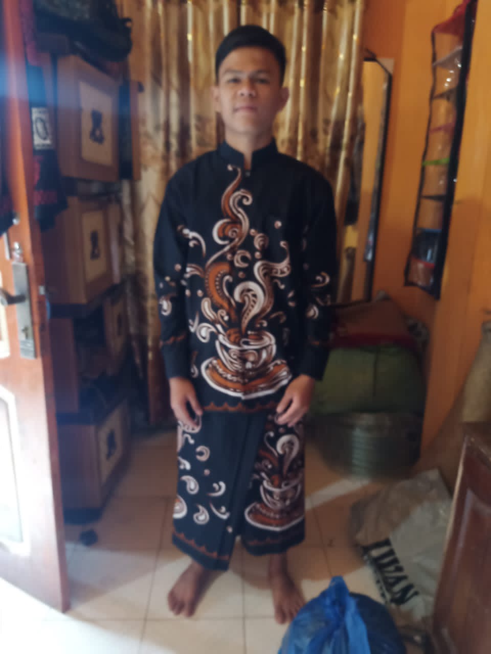 Stelan Sarung Dan Baju Lengan Panjang Dan Pendek Motip Kopi Batik Solo