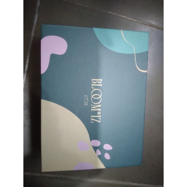 Kihno only Izone Bloom IZ