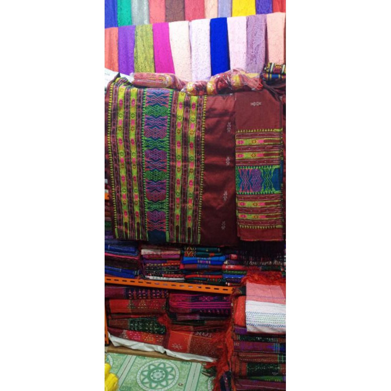 #songket motif tumtuman semi sutra halus