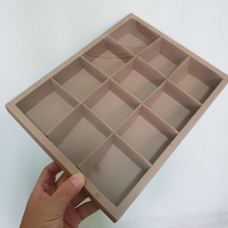 Kotak Box Kue Cake Dus Mooncake Box Mika Polos Kardus Kemasan Packaging Box Hampers Dus Sekat 12