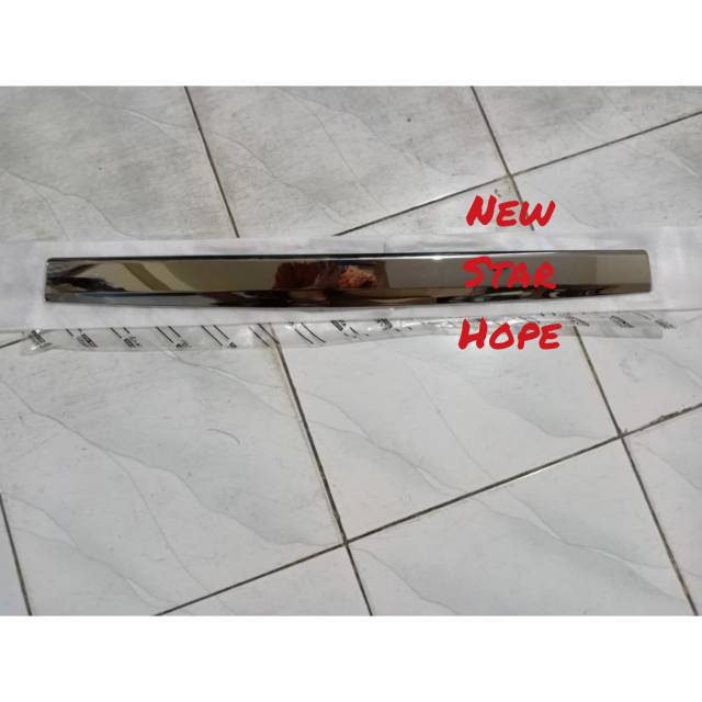 TRUNKLID / Trunk Lid / List Crome / Bagasi Belakang AVANZA VELOZ Original