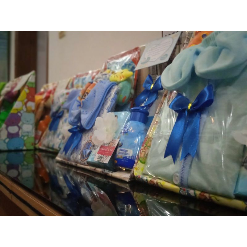 

Hampers Bayi Laki-laki & Perempuan//Gift Baby//Hampers baby//Sale Hampers Baby 110k get 3