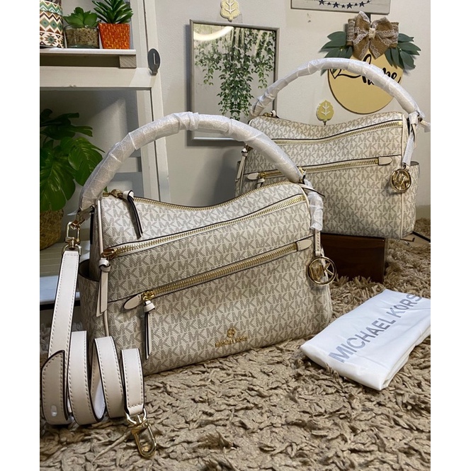 MK Lorimer Large Zip Satchel Vanilla Cream nwt  (size 30.5x9.5x22 cm)