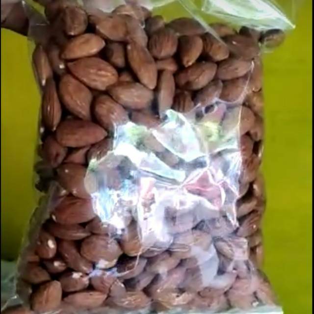 

Kacang Almond 500gr