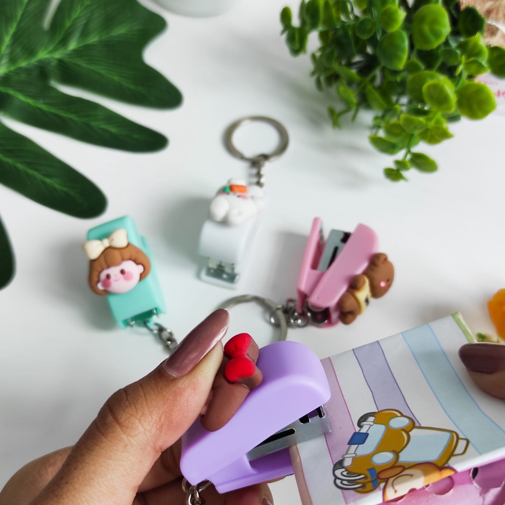 STAPLER MINI STAPLES GANTUNGAN KUNCI GANCI KARAKTER IMUT LUCU PASTEL