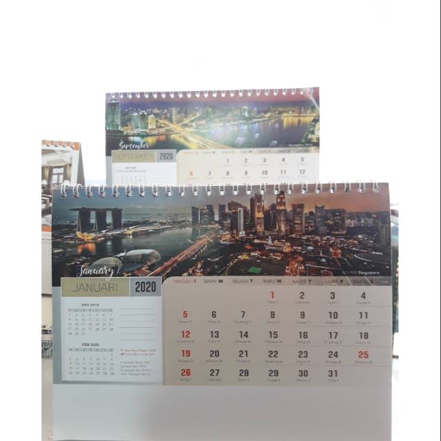 

Kalender Meja motif Kota Tahun 2020