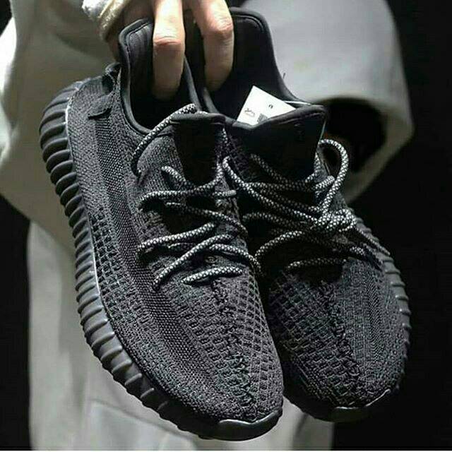 triple black yeezy reflective