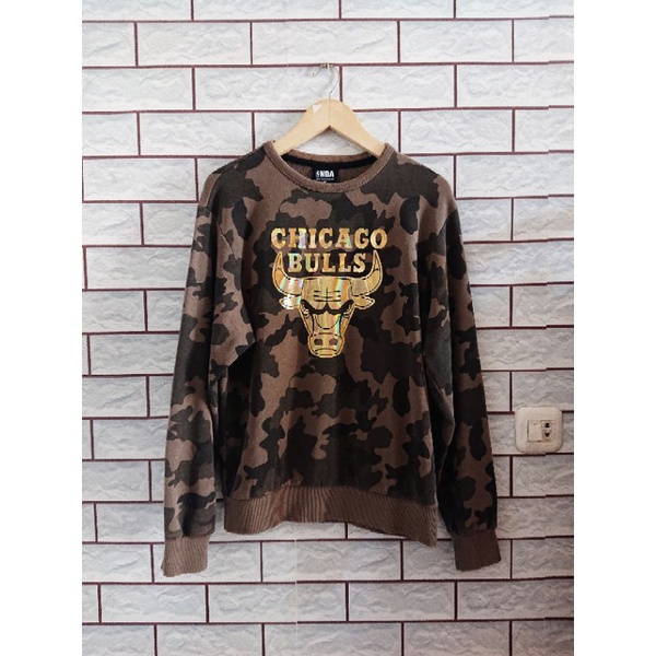 crewneck chicago bulls original//crewneck chicago bulls camo gold second//crewneck chicago bulls sec