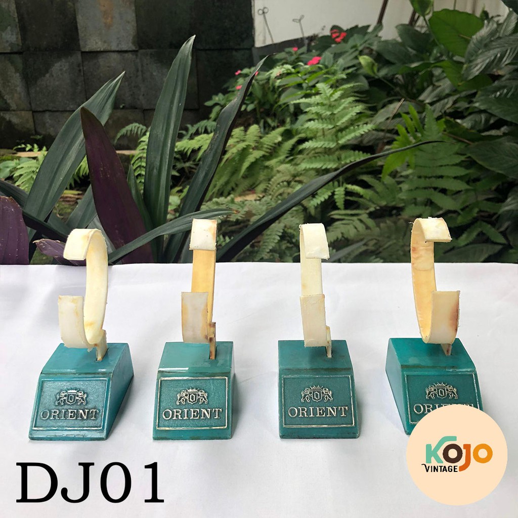 Display Jam Tangan / Pajangan Jam Tangan / Standing Watch / Rak Dudukan Akrilik Acrylic Orient