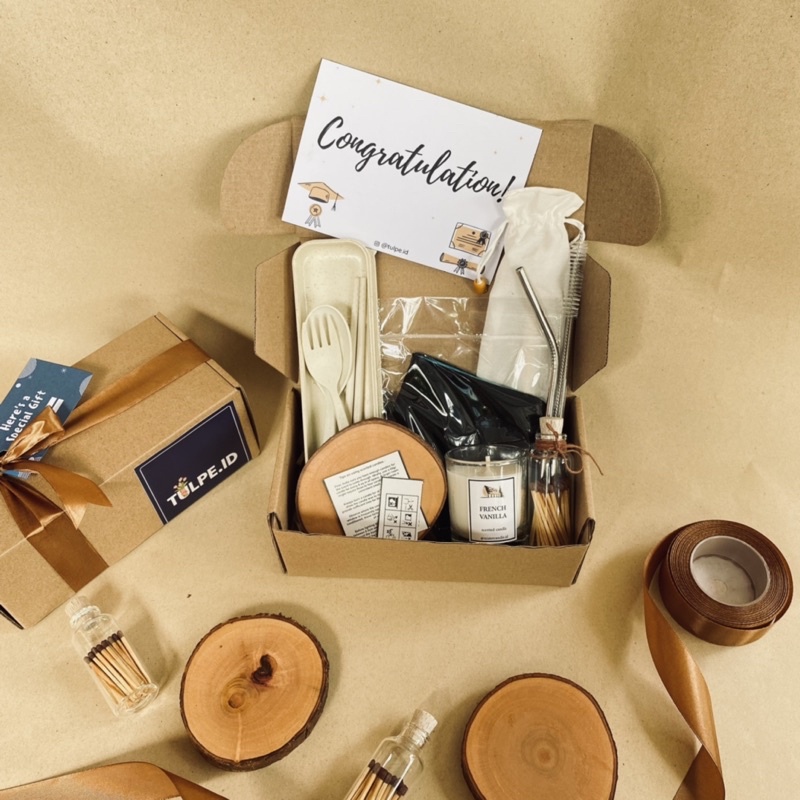 

(NEW) Hampers Aromatherapy Candle (Graduation/Ramadhan/Birthday/Valentine/Christmas)