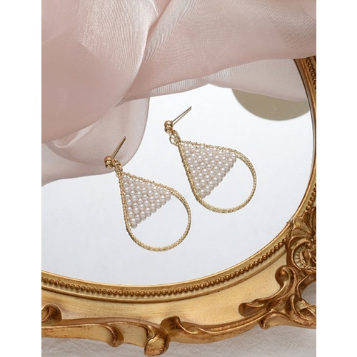 LRC Anting Tusuk Fashion Diamond Geometric Pearl Hand-woven K8041X