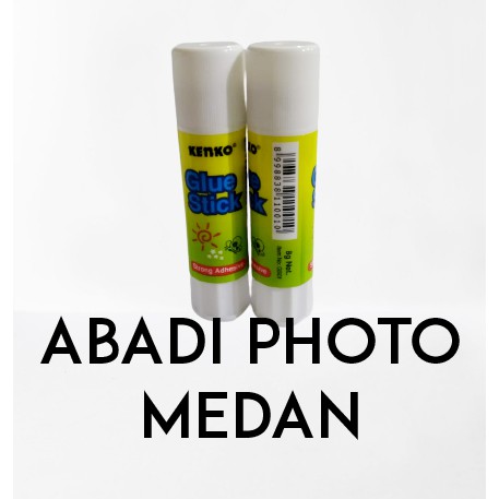 

Lem Glue Stick Kenko Kecil 8 gram