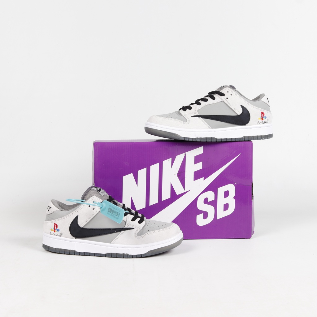 Sepatu Nike SB Dunk Low X Travis Scott X Playstation "Man &amp; Women" 100%  Original BNIB ( Free kaos kaki &amp; Paperbag + Double box) )