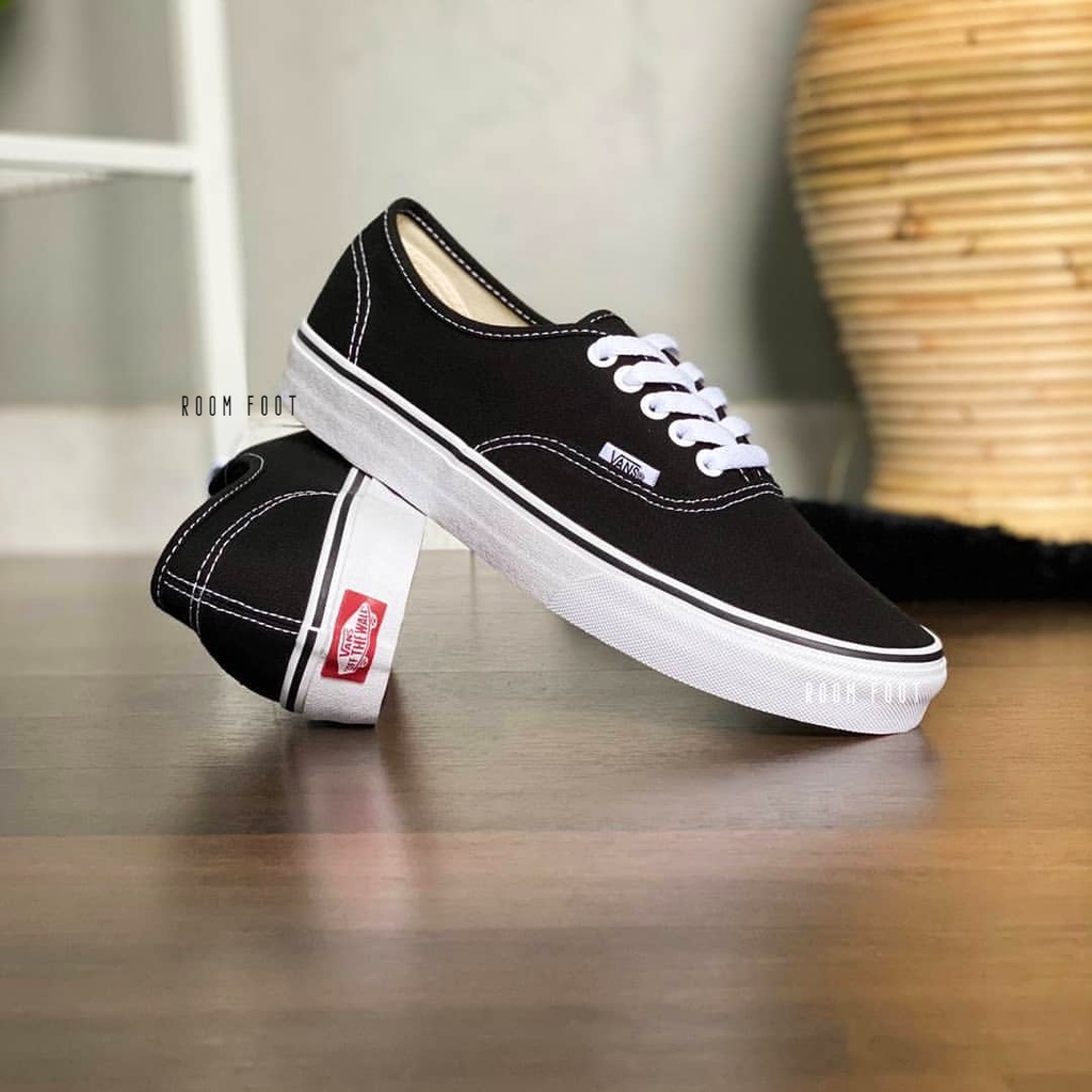 Sepatu Authentic Black White / Sneakers Authentic Hitam Putih