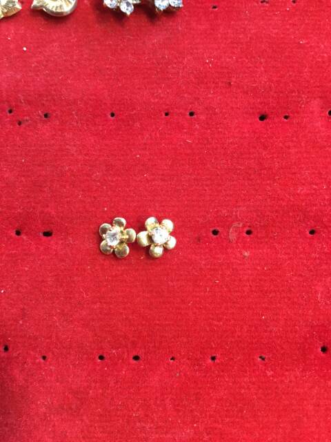 Anting duduk paku cucuk stud anak dan dewasa emas asli kadar 700 70% 22 1 satu g gr gram bunga bulat apel permata