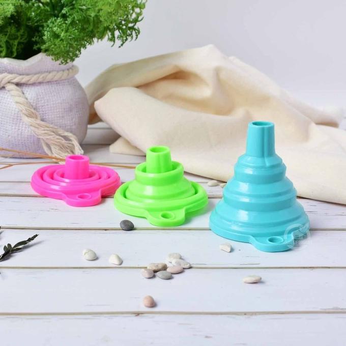 

Harap Baca Deskripsi Sebelum Order Corong Silicone Lipat Portable 1 Pcs