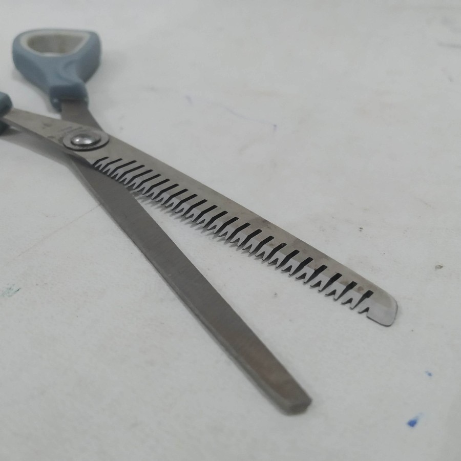 Gunting Rambut Sasak Steinless Steel gagang plastik lapis karet