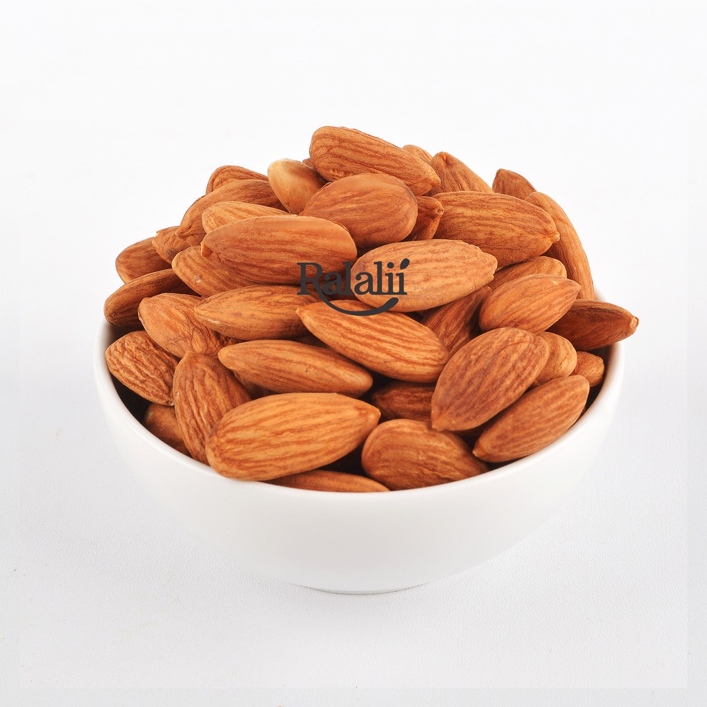 

Ralalii Almond Panggang / Roasted Almond Rasa Original 1000 gr (1 kg)