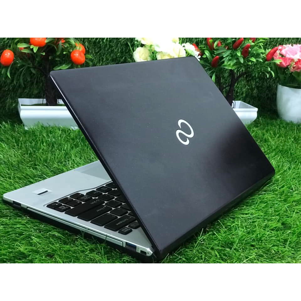 Laptop Kwalitas Jepang Fujitsu LifeBook S936 Core i7-6500U Gen6 RAM 8GB DDR4 Dual Drive SSD NVme m.2