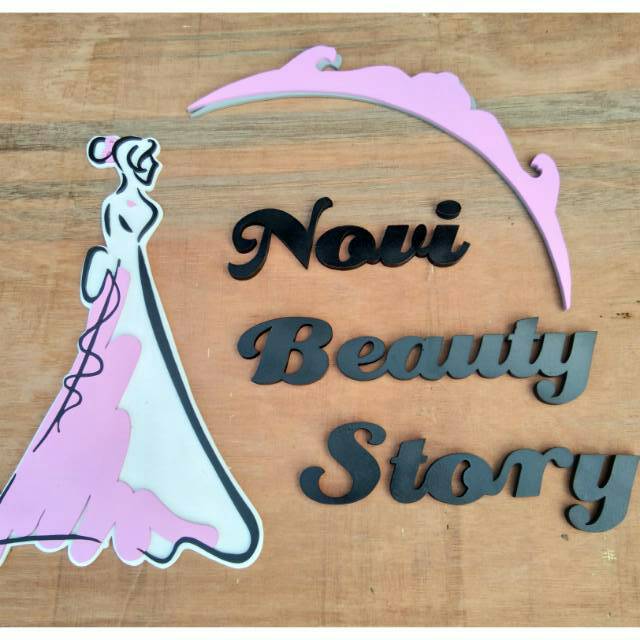 Kaligrafi Arab Nama Novi